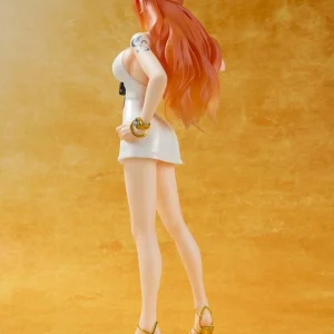 BAN DAI One Piece Figuarts Zero – Nami Film Gold Edition 12