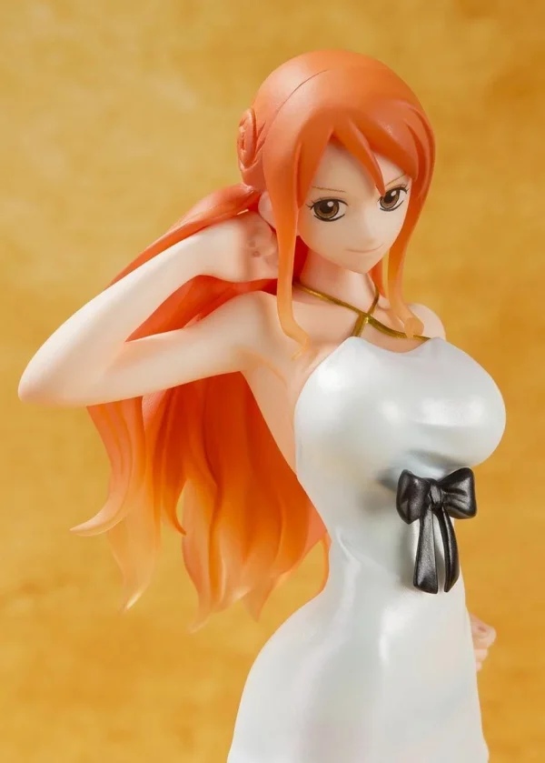 BAN DAI One Piece Figuarts Zero – Nami Film Gold Edition 6