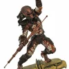 Diamond Select Gallery – Predator 2 Movie City Hunter Diorama 7